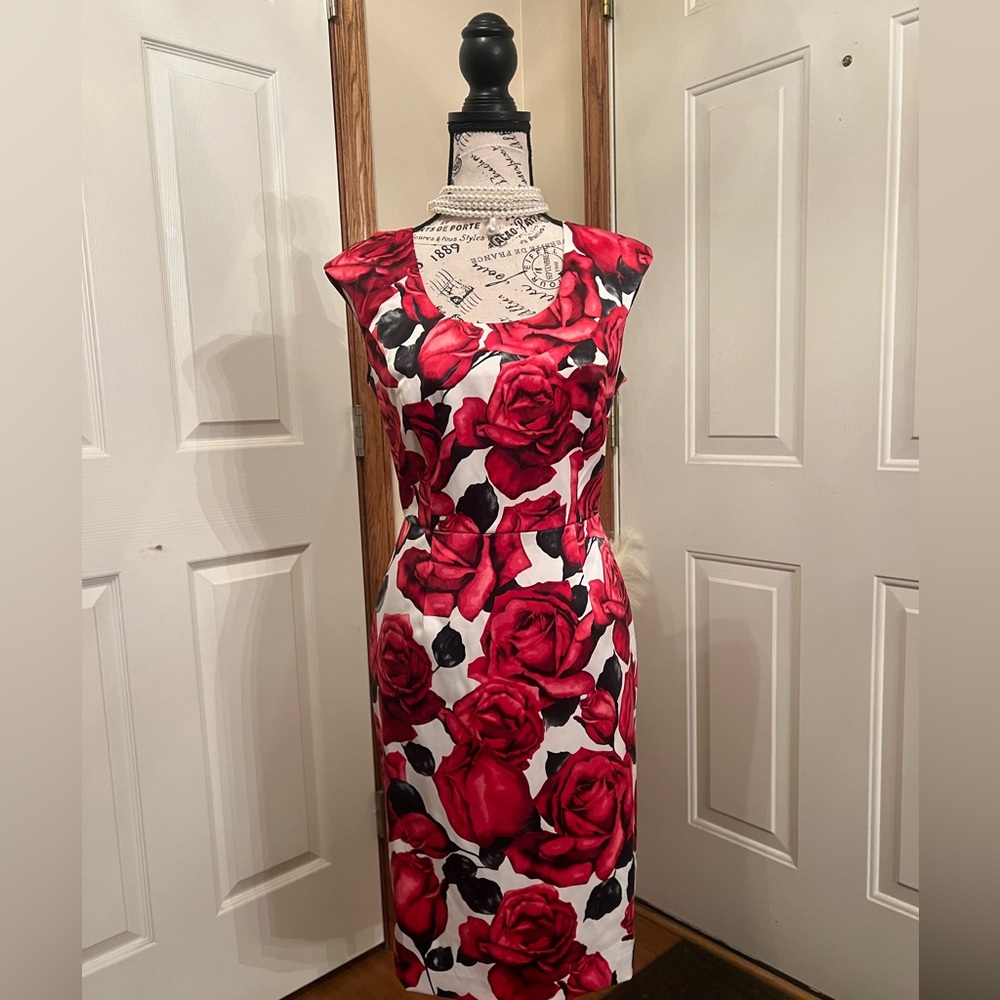 NEW White House Black Market red and white rose print sheath dress, size… 8P